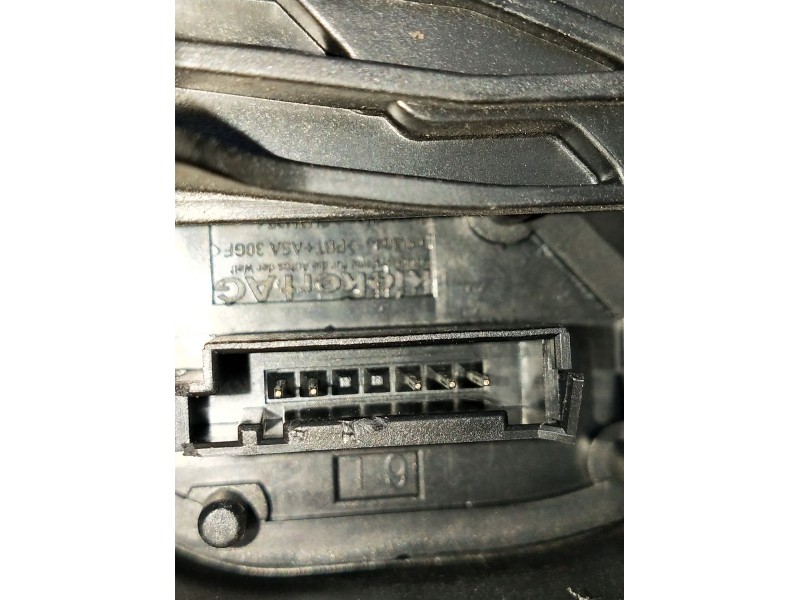 Recambio de motor cierre centralizado trasero izquierdo para bmw 1 (e87) 120 d referencia OEM IAM 7167075 5P 