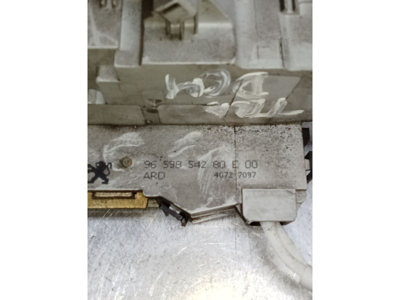 Recambio de motor cierre centralizado trasero derecho para peugeot 407 sw (6e_, 6d_) 2.0 hdi 135 referencia OEM IAM 9659854280E 