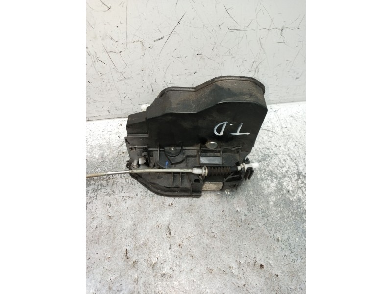 Recambio de motor cierre centralizado trasero derecho para bmw 1 (e87) 120 d referencia OEM IAM 7167076 5P 