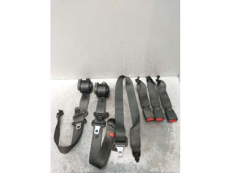 Recambio de juego cinturones trasero para kia sportage suv (k00) 2.0 td 4wd referencia OEM IAM  5P 