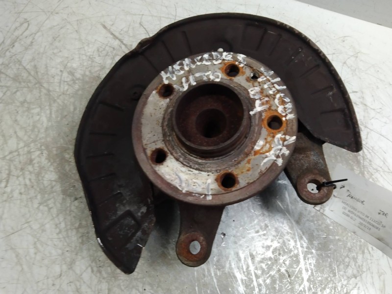 Recambio de mangueta delantera izquierda para mercedes vito caja cerrada 6.03  111 cdi largo (639.603) referencia OEM IAM   