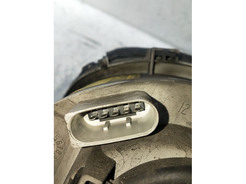 Recambio de faro derecho para mercedes-benz clase c t-model (s203) c 270 cdi (203.216) referencia OEM IAM A2038200261  