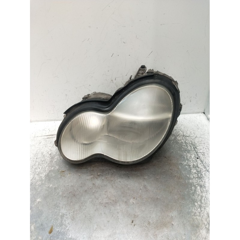 Recambio de faro izquierdo para mercedes-benz clase c t-model (s203) c 270 cdi (203.216) referencia OEM IAM A2038200161  