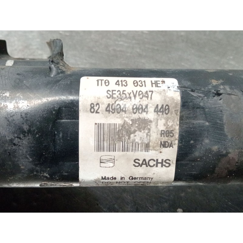 Recambio de amortiguador delantero derecho para seat leon (1p1) 1.4 tsi referencia OEM IAM 1T0413031HE 824904004440 