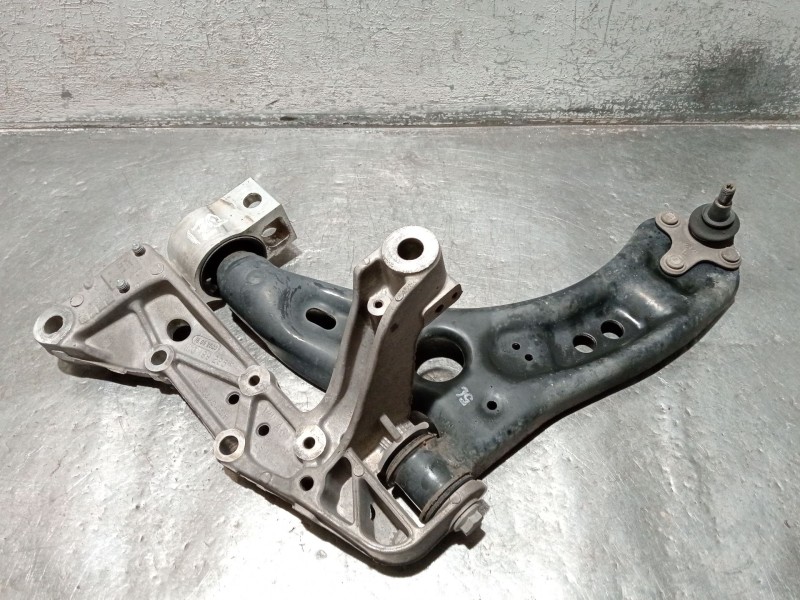 Recambio de brazo suspension inferior delantero izquierdo para seat leon (1p1) 1.4 tsi referencia OEM IAM 1K0407151BD 1K0199295F