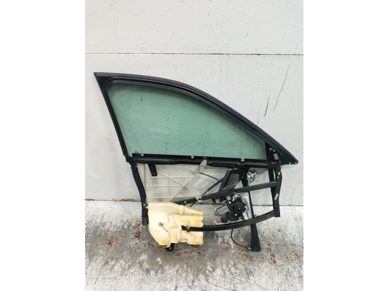 Recambio de elevalunas delantero izquierdo para audi a4 b5 (8d2) 1.9 tdi referencia OEM IAM 8D0959801D 5P 