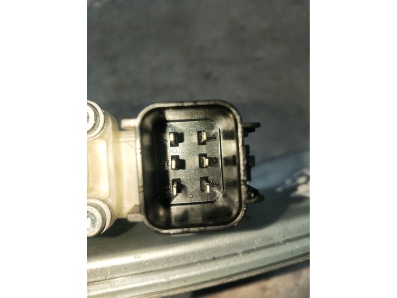 Recambio de elevalunas trasero izquierdo para ford focus iii 1.5 tdci referencia OEM IAM BM51A27001BE 5P 