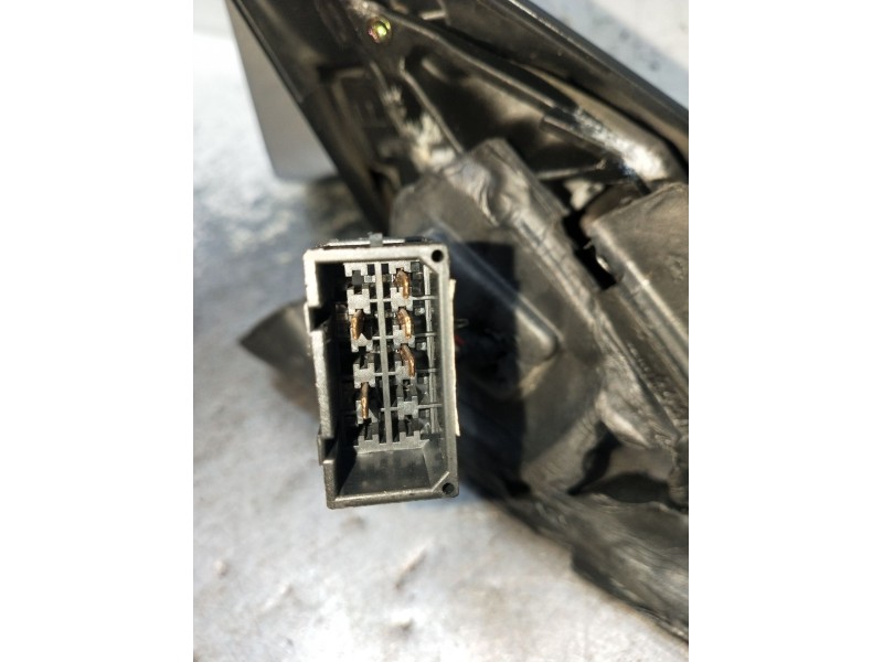 Recambio de retrovisor izquierdo para audi a4 b5 (8d2) 1.9 tdi referencia OEM IAM  ELÉCTRICO 