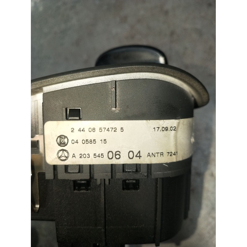 Recambio de mando luces para mercedes-benz clase c t-model (s203) c 270 cdi (203.216) referencia OEM IAM A2035450604 04058515 24