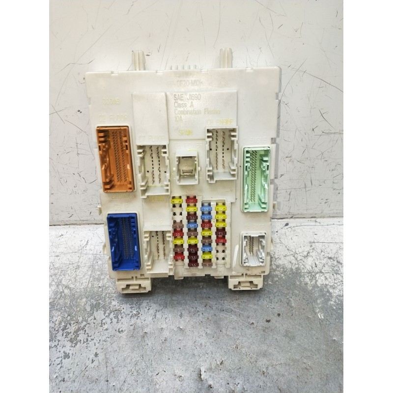 Recambio de caja reles / fusibles para ford focus iii 1.5 tdci referencia OEM IAM J12J44J54180329 GV6T14A073PJ F1FT14014CHF