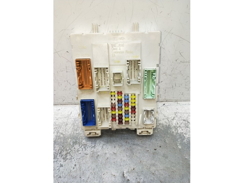 Recambio de caja reles / fusibles para ford focus iii 1.5 tdci referencia OEM IAM J12J44J54180329 GV6T14A073PJ F1FT14014CHF