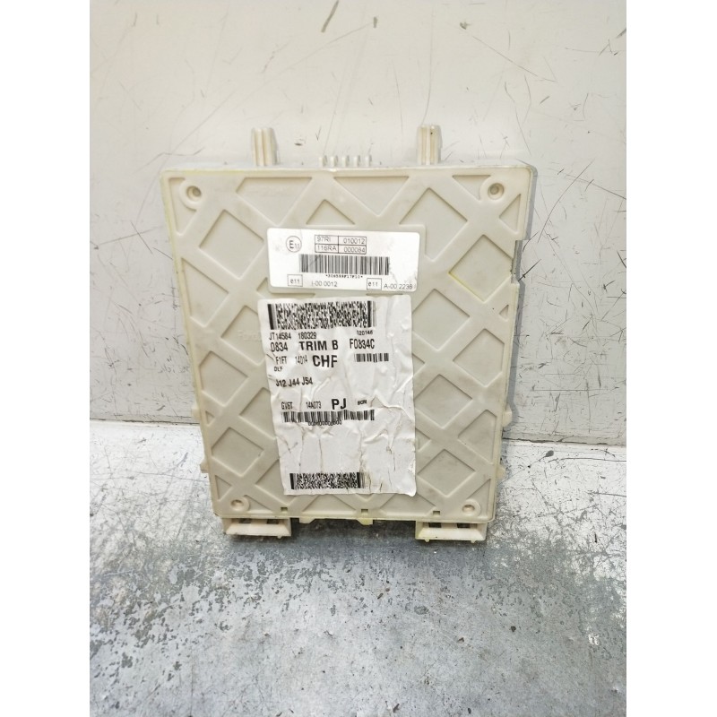 Recambio de caja reles / fusibles para ford focus iii 1.5 tdci referencia OEM IAM J12J44J54180329 GV6T14A073PJ F1FT14014CHF