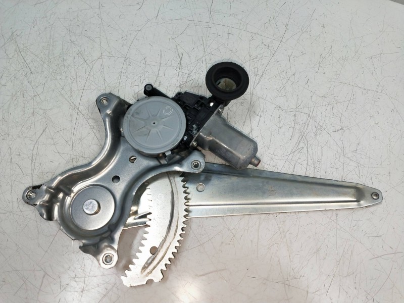 Recambio de elevalunas trasero izquierdo para toyota rav 4 advance hybrid referencia OEM IAM 6980442050  5P