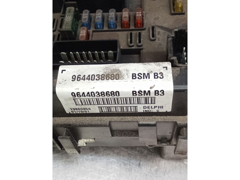 Recambio de caja reles / fusibles para citroën xsara (n1) 2.0 hdi 90 referencia OEM IAM 9644038680 13860856 