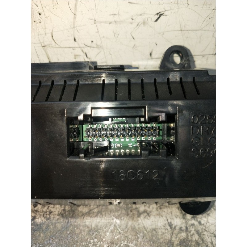 Recambio de mando calefaccion / aire acondicionado para ford focus iii 1.5 tdci referencia OEM IAM F1ET18C612AK WAKV032522 