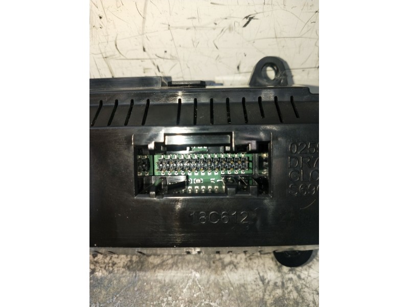 Recambio de mando calefaccion / aire acondicionado para ford focus iii 1.5 tdci referencia OEM IAM F1ET18C612AK WAKV032522 