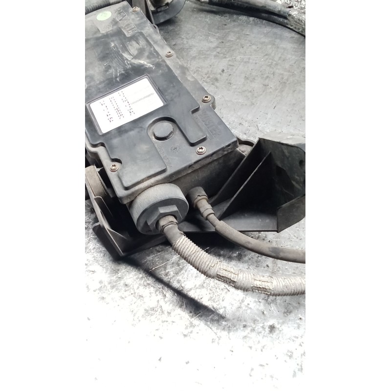 Recambio de freno de mano electrico para renault grand scénic ii (jm0/1_) 1.9 dci (jm0g, jm12, jm1g, jm2c) referencia OEM IAM 82