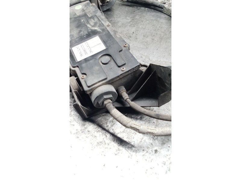 Recambio de freno de mano electrico para renault grand scénic ii (jm0/1_) 1.9 dci (jm0g, jm12, jm1g, jm2c) referencia OEM IAM 82