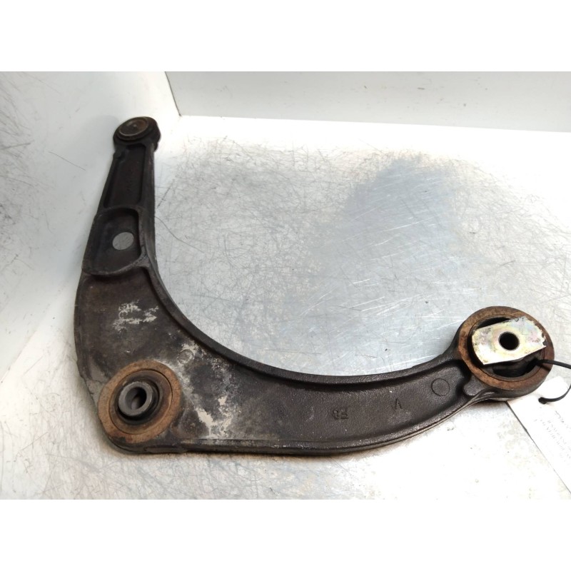 Recambio de brazo suspension inferior delantero izquierdo para renault safrane (b54) 2.2 dt (b54g) referencia OEM IAM   