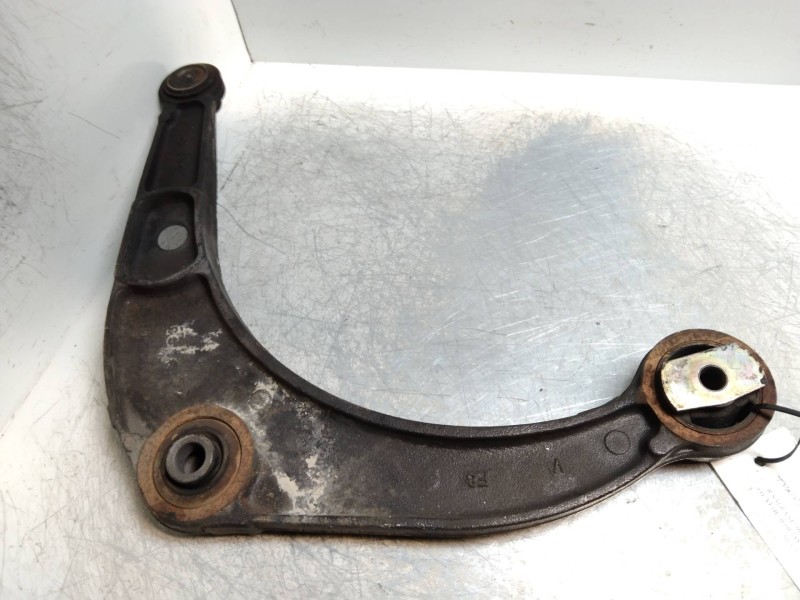 Recambio de brazo suspension inferior delantero izquierdo para renault safrane (b54) 2.2 dt (b54g) referencia OEM IAM   