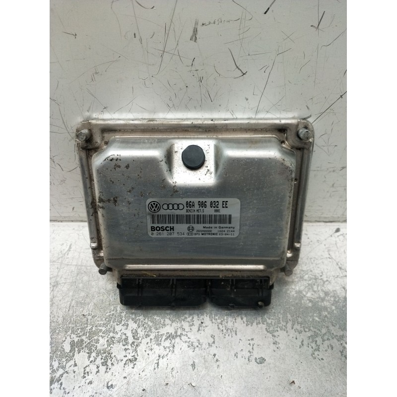 Recambio de centralita motor uce para seat toledo ii (1m2) 1.8 20v referencia OEM IAM 0261207534 06A906032EE 