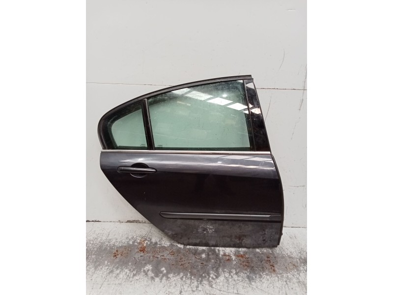 Recambio de puerta trasera derecha para renault laguna iii (bt0/1) 2.0 16v (bt05, bt0f, bt0w) referencia OEM IAM  5P 