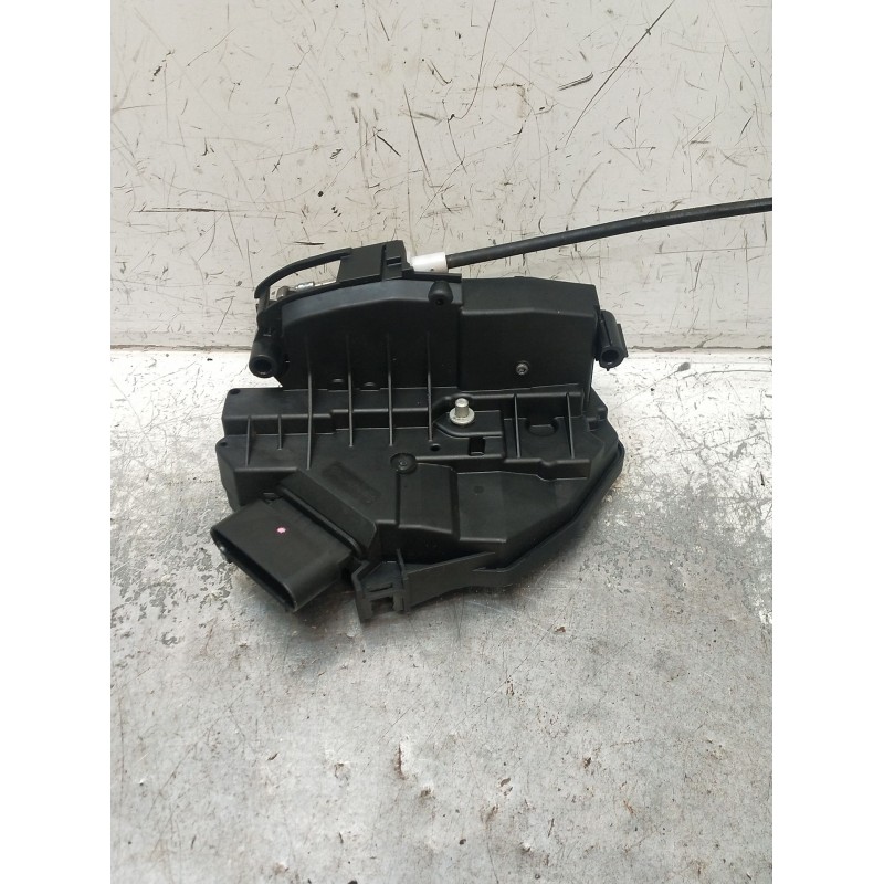 Recambio de motor cierre centralizado trasero derecho para ford focus iii 1.5 tdci referencia OEM IAM 921764107 BM5AA26412AH 5P