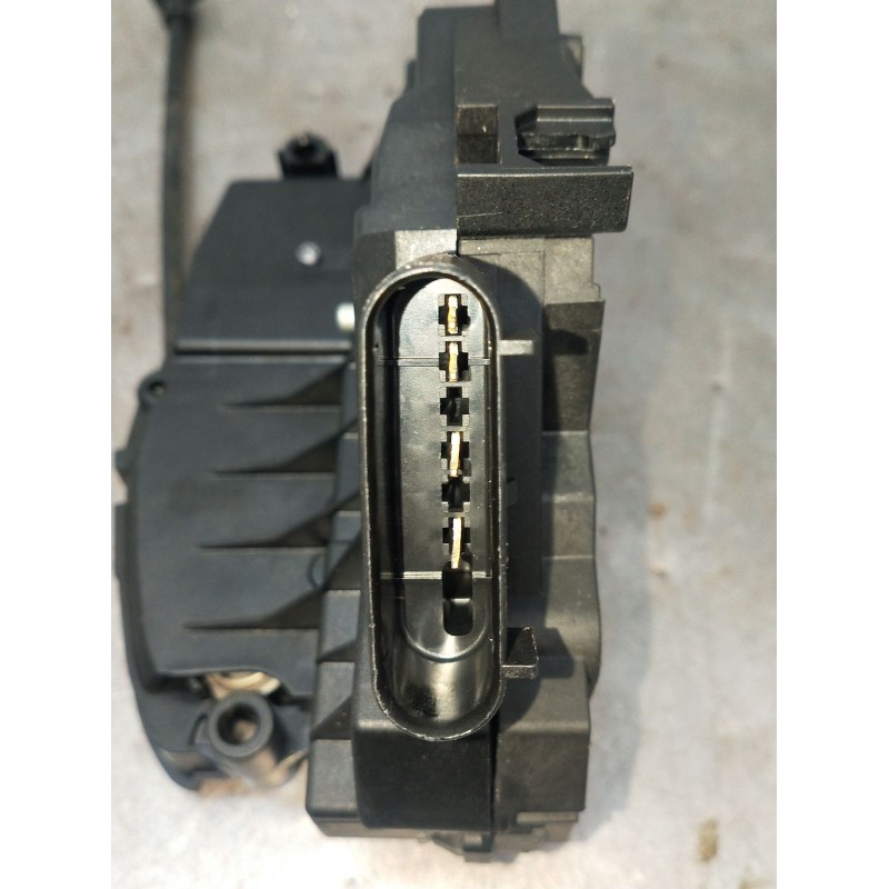 Recambio de motor cierre centralizado trasero derecho para ford focus iii 1.5 tdci referencia OEM IAM 921764107 BM5AA26412AH 5P