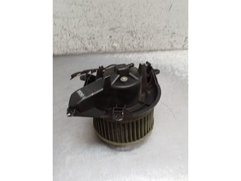 Recambio de motor calefaccion para citroën xsara (n1) 2.0 hdi 90 referencia OEM IAM 210681233F 740471233F 