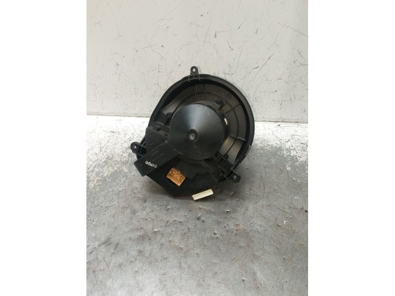 Recambio de motor calefaccion para audi a4 b5 (8d2) 1.9 tdi referencia OEM IAM 8D1820021 740221233F 