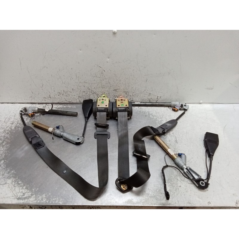 Recambio de juego cinturones delantero para renault grand scénic ii (jm0/1_) 1.9 dci (jm0g, jm12, jm1g, jm2c) referencia OEM IAM