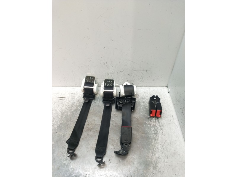 Recambio de juego cinturones trasero para ford focus iii 1.5 tdci referencia OEM IAM  5P 