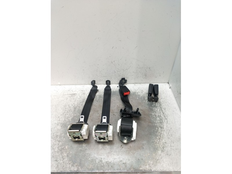 Recambio de juego cinturones trasero para ford focus iii 1.5 tdci referencia OEM IAM  5P 