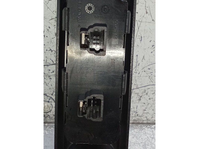 Recambio de mando elevalunas delantero izquierdo para peugeot 407 sw (6e_, 6d_) 2.0 hdi 135 referencia OEM IAM 96468704XT 5P 532