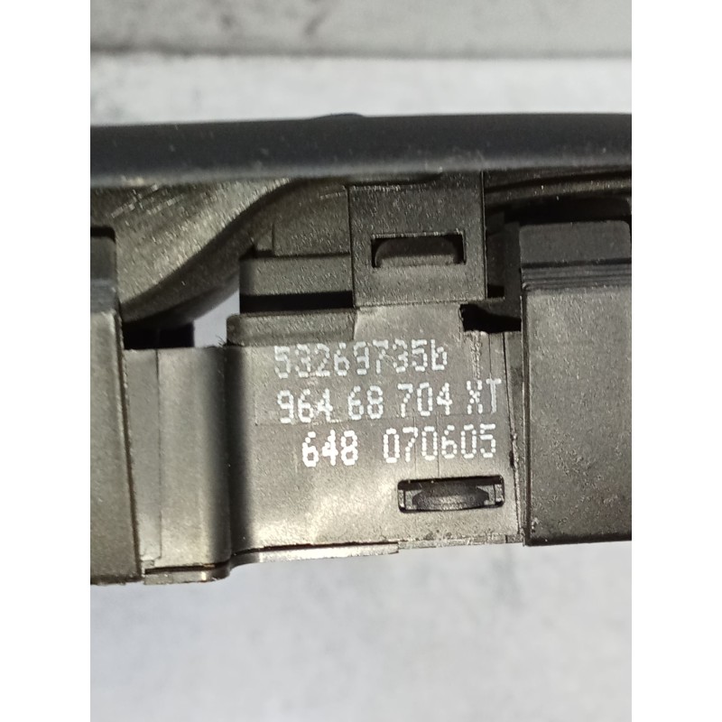 Recambio de mando elevalunas delantero izquierdo para peugeot 407 sw (6e_, 6d_) 2.0 hdi 135 referencia OEM IAM 96468704XT 5P 532
