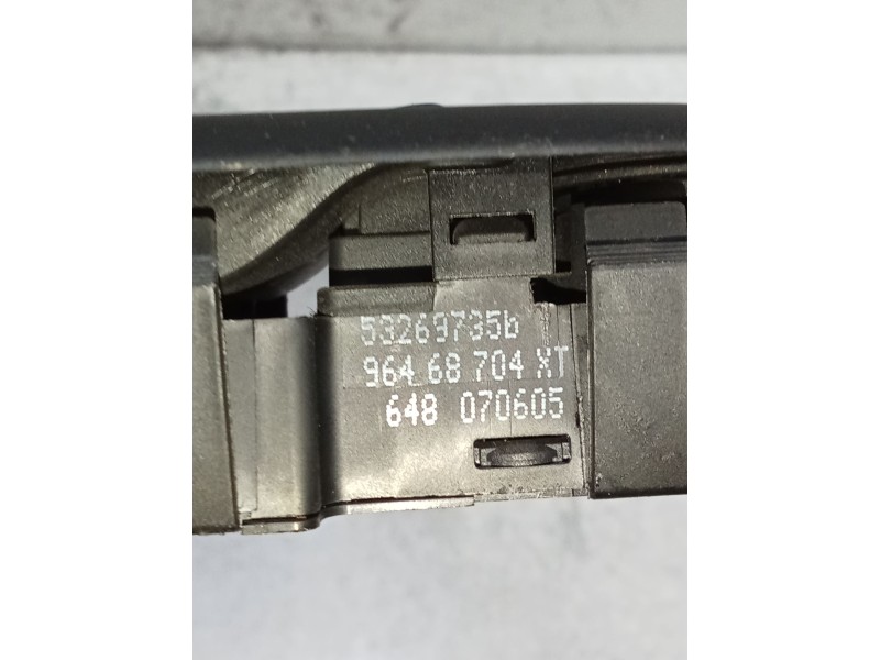 Recambio de mando elevalunas delantero izquierdo para peugeot 407 sw (6e_, 6d_) 2.0 hdi 135 referencia OEM IAM 96468704XT 5P 532