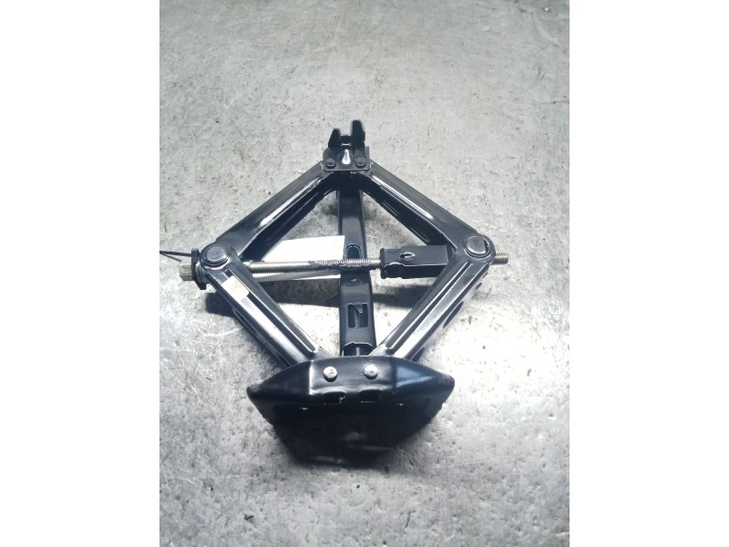 Recambio de gato para ford puma (j2k, cf7) 1.0 ecoboost mhev referencia OEM IAM L1TC17080AB  