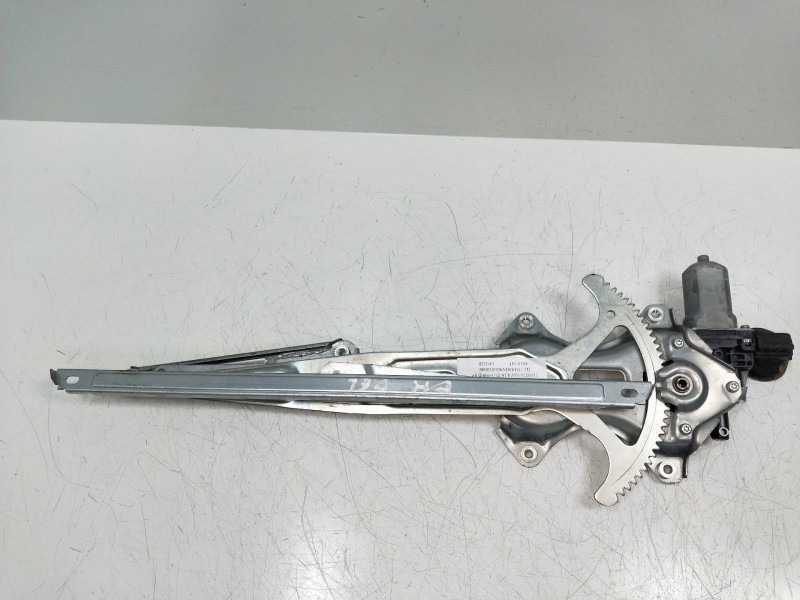 Recambio de elevalunas delantero derecho para toyota rav 4 advance hybrid referencia OEM IAM 6980130280  5P