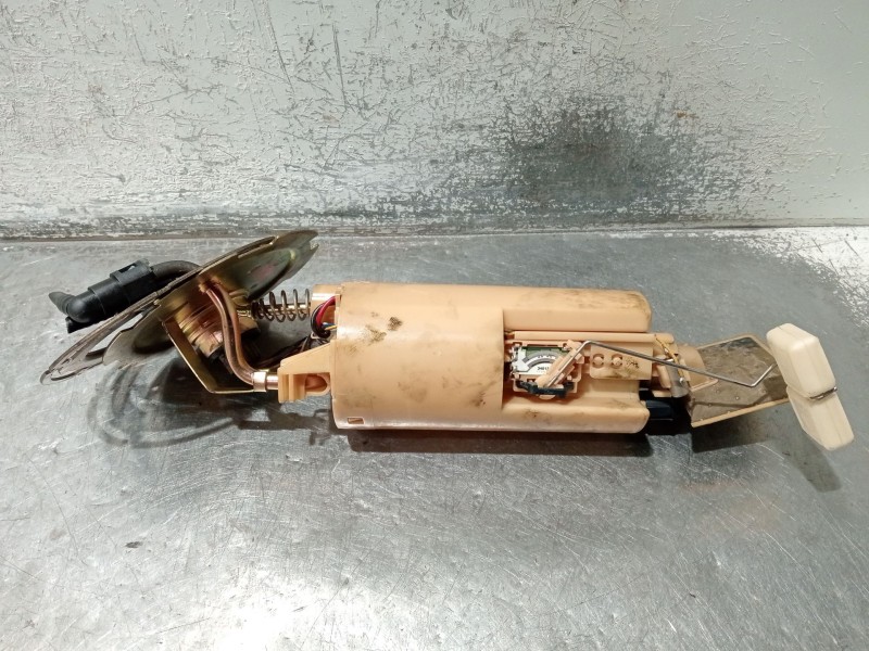 Recambio de bomba combustible para daewoo lanos (klat) 1.3 referencia OEM IAM 96350588  