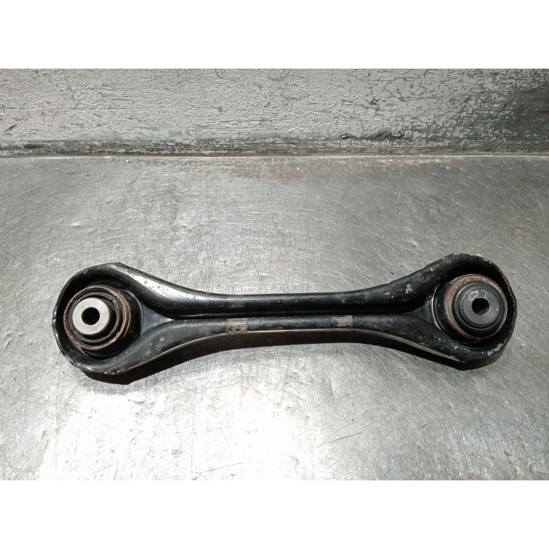 Recambio de brazo suspension superior trasero derecho para bmw 3 touring (e91) 320 d referencia OEM IAM 6777980  