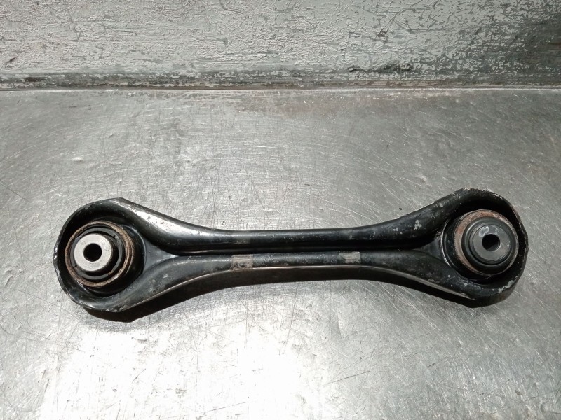 Recambio de brazo suspension superior trasero derecho para bmw 3 touring (e91) 320 d referencia OEM IAM 6777980  