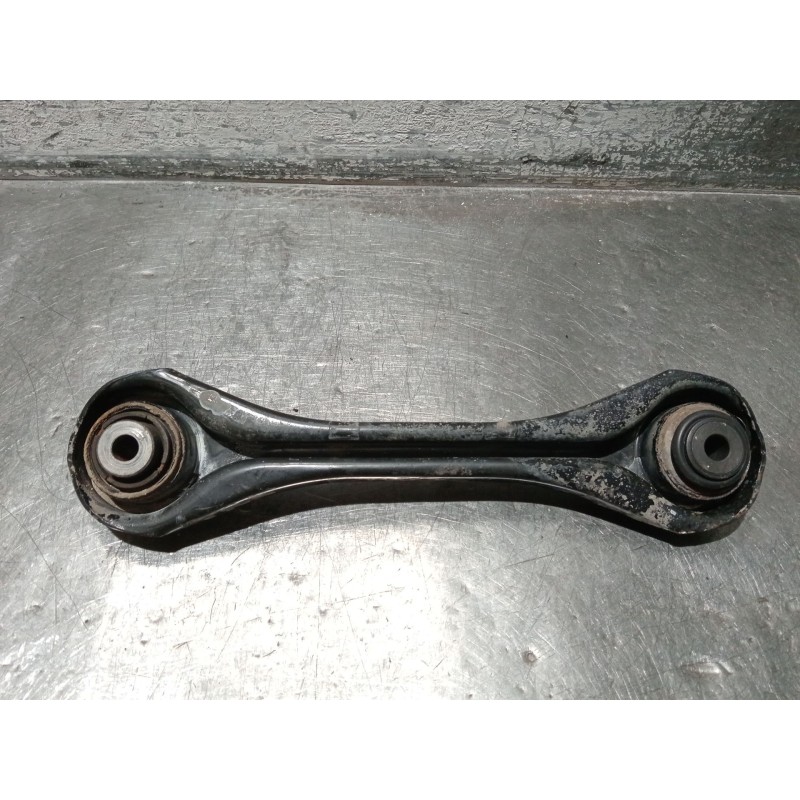Recambio de brazo suspension superior trasero izquierdo para bmw 3 touring (e91) 320 d referencia OEM IAM 6777980  