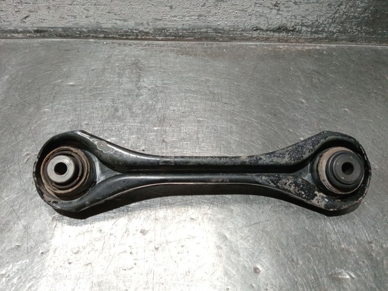 Recambio de brazo suspension superior trasero izquierdo para bmw 3 touring (e91) 320 d referencia OEM IAM 6777980  