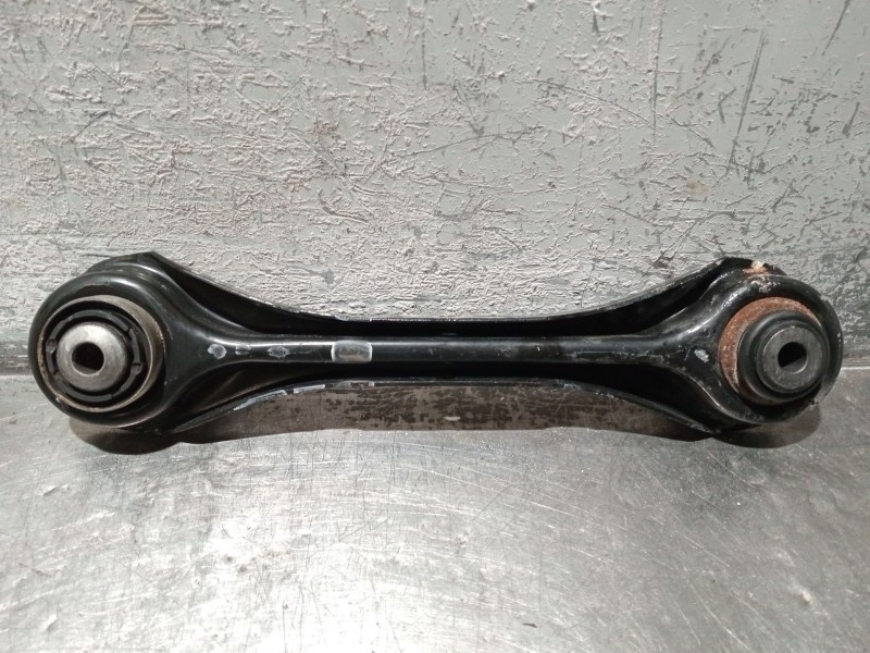 Recambio de brazo suspension superior trasero izquierdo para bmw 3 touring (e91) 320 d referencia OEM IAM 6777980  