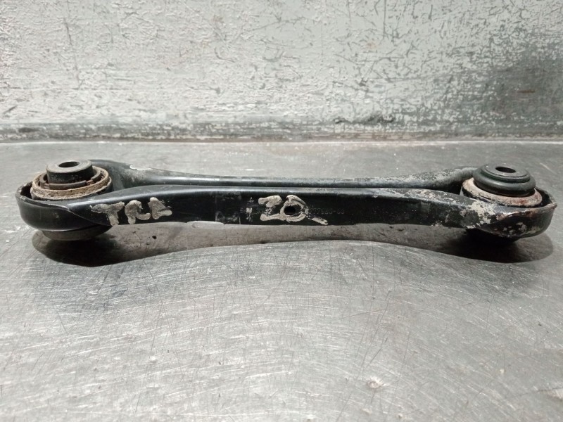 Recambio de brazo suspension superior trasero izquierdo para bmw 3 touring (e91) 320 d referencia OEM IAM 6777980  