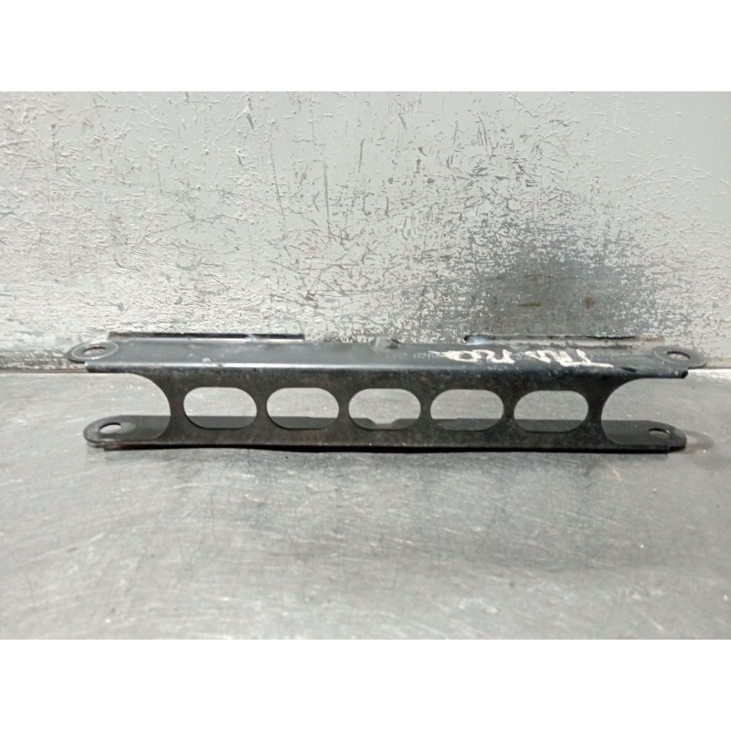 Recambio de brazo suspension inferior trasero izquierdo para bmw 3 touring (e91) 320 d referencia OEM IAM 6763477 03103532 