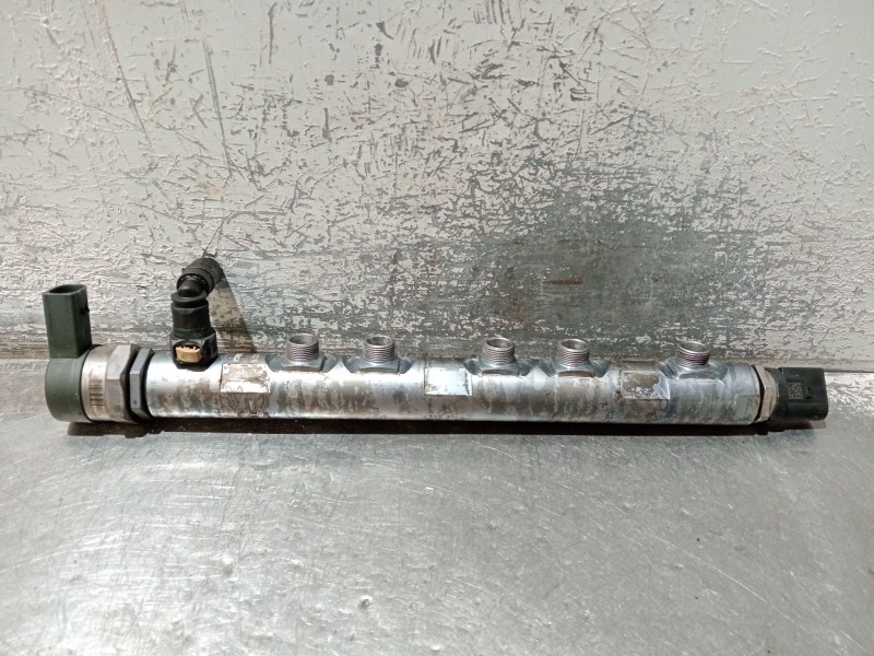 Recambio de rampa inyectora para bmw 3 touring (e91) 320 d referencia OEM IAM 780912801 0445214183 