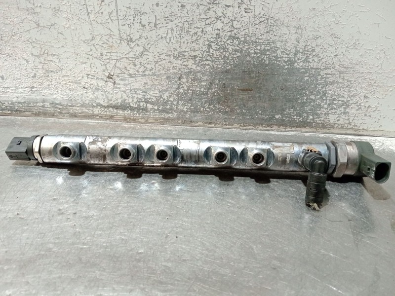 Recambio de rampa inyectora para bmw 3 touring (e91) 320 d referencia OEM IAM 780912801 0445214183 