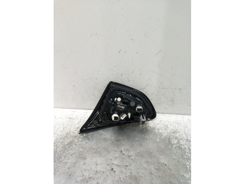 Recambio de piloto trasero derecho interior para ford puma (j2k, cf7) 1.0 ecoboost mhev referencia OEM IAM BX726LHLB15726 P1TB13