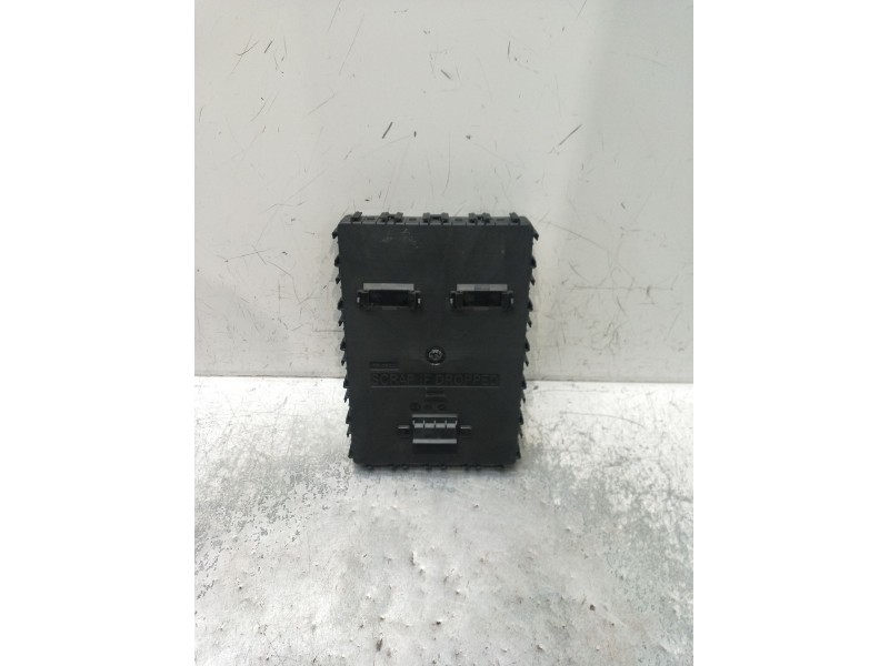 Recambio de caja reles / fusibles para ford puma (j2k, cf7) 1.0 ecoboost mhev referencia OEM IAM RU5T15604BJAD 20240725 F005V045